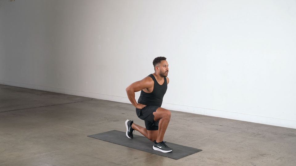 Zancada Inversa con Peso Corporal