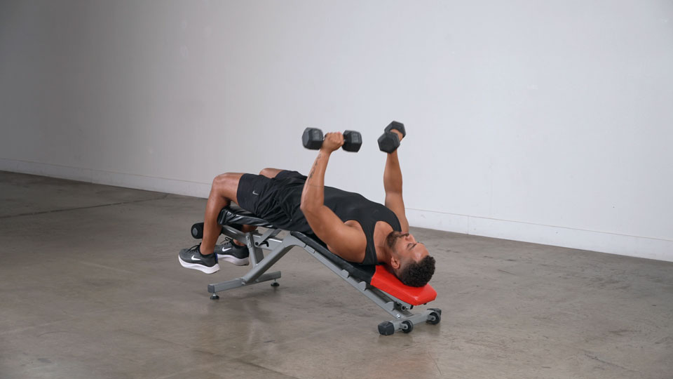 Press de banca declinado con mancuernas