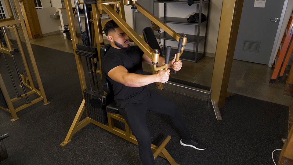 Aperturas en Máquina de Pecho